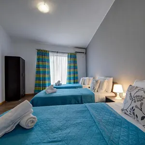 Fleur Court - 4 Bedroom Side Seaviews And Penthouse By Shortletsmalta Appartamento Sliema